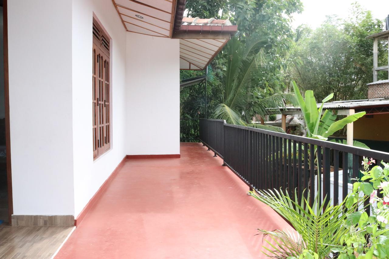 Hotel Sanasuma Rest Anuradhapura Exterior foto